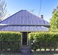 The Grey House - Sydney Tourism