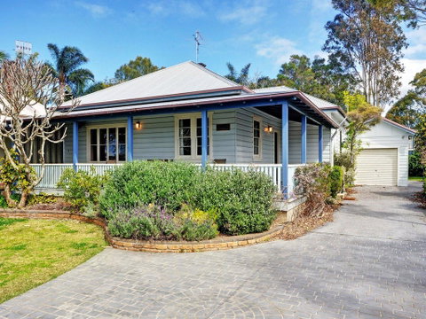 The Lakes Cottage - Sydney Tourism 0