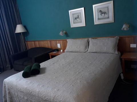 The Moe Motor Inn - Sydney Tourism 1