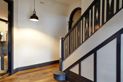 The Royal Hotel, Drouin - Sydney Tourism 2