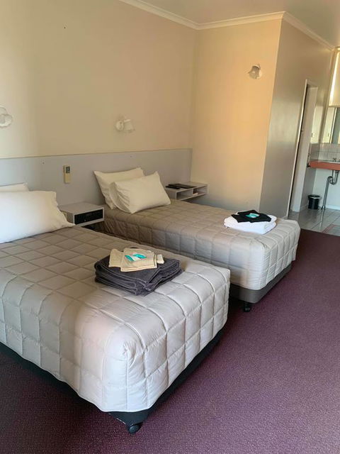 The Royal Motel - Sydney Tourism 1