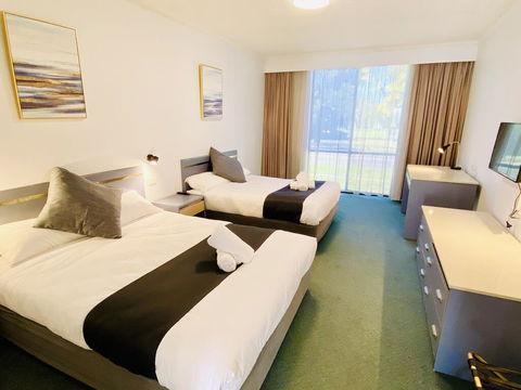 The Select Inn Penrith - Sydney Tourism 1