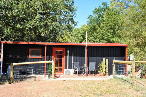 The Shelter Shed Garden Studio Apartment - Sydney Tourism 2