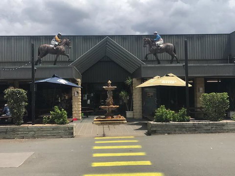 The Sportsman's Hotel - Sydney Tourism 0