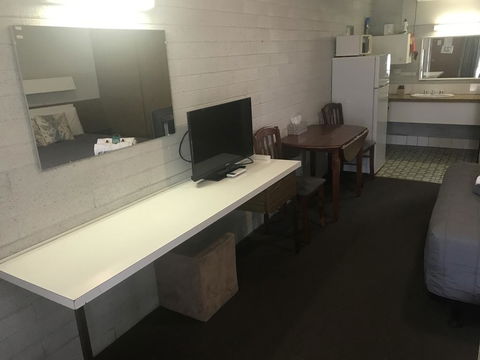 Thomas Lodge Motel - Sydney Tourism 2