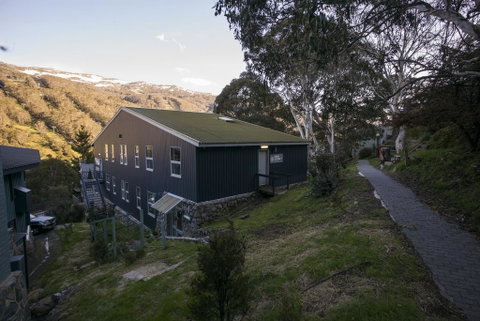 Thredbo YHA - Sydney Tourism 0