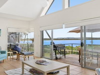 Tilbury Breeze - ocean views comfort and style