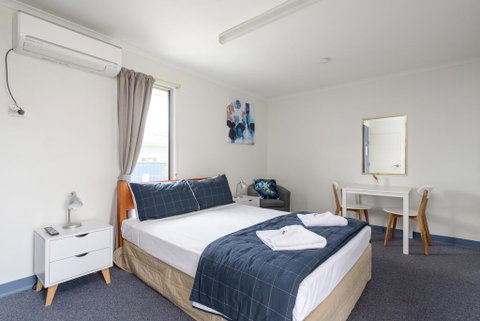 Tin Can Bay's Sleepy Lagoon Motel - Sydney Tourism 2