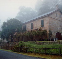 Tizzana Winery Bed and Breakfast - Sydney Tourism
