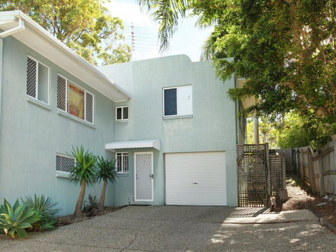 Toorumbee 4/38 - 3 BDRM Pet Friendly,  Townhouse - Sydney Tourism 2