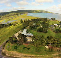 Top of the Lake Holiday Units - Sydney Tourism