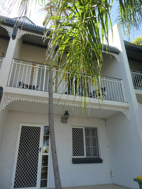 Townsville Terrace - Sydney Tourism 1