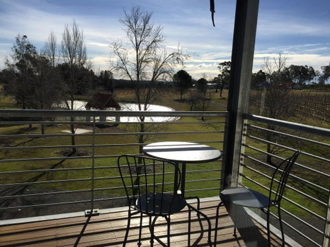Travertines Wines Apartment - Sydney Tourism 1