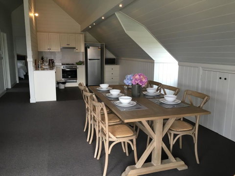 Travertines Wines Apartment - Sydney Tourism 0