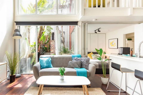 Trendy Loft Near Smith St. With Cosy Courtyard And Parking - Sydney Tourism 0
