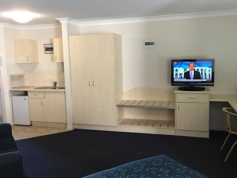 Tuckerbox Motor Inn - Sydney Tourism 2