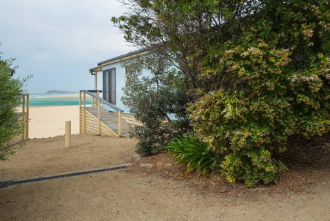 Tuross Beach Cabins & Campsites - Sydney Tourism 0