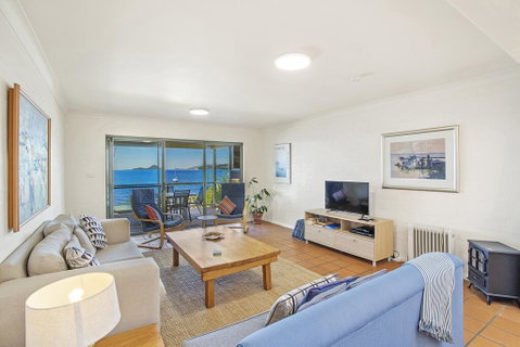 Tuscan Waterfront, Unit 1/213 Soldiers Point Road - Sydney Tourism 3