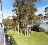 Unit 1 44 Danalene Pde fantastic waterfront property with air con - Sydney Tourism