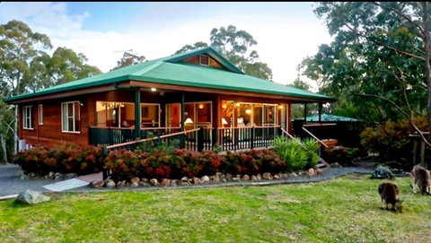 Valley View Luxury Retreat - Sydney Tourism 0
