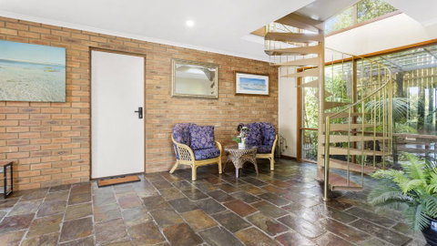 VIEWS AT MCCRAE..... - Sydney Tourism 1
