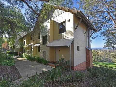 Villa 2br 540 Greenview Resort Condo Located Within Cypress Lakes Resort Nothing Is More Central - Sydney Tourism 3