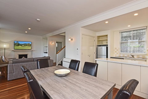 Villa 2br Grange Resort Condo Located Within Cypress Lakes Resort (nothing Is More Central) - Sydney Tourism 1