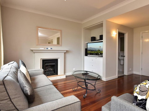 Villa 2br Nebbiolo Resort Condo Located Within Cypress Lakes Resort (nothing Is More Central) - Sydney Tourism 2