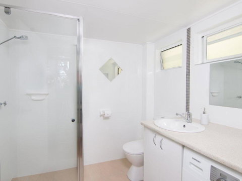 Villa Manyana Unit 28 - Sydney Tourism 1