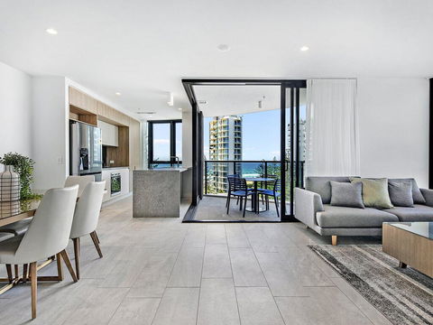 Vue Broadbeach Private 2 Bed Ocean View - Sydney Tourism 1