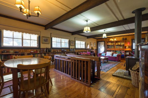Walhalla Coach House - Sydney Tourism 3