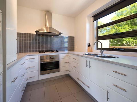 Daydream Cottage - Sydney Tourism 3