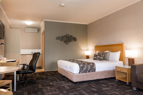 Blazing Stump Motel & Suites - Sydney Tourism 15