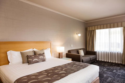 Blazing Stump Motel & Suites - Sydney Tourism 8