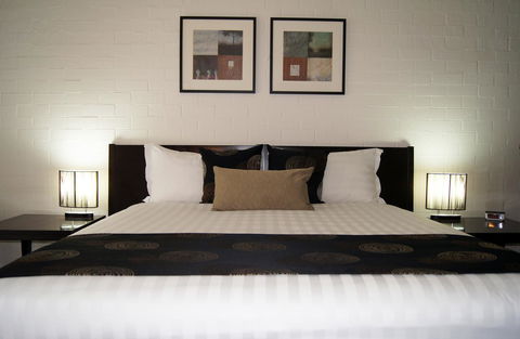 Blazing Stump Motel & Suites - Sydney Tourism 10