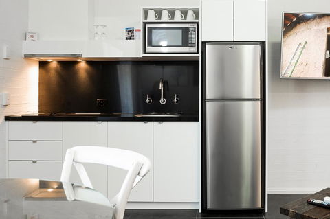 Blazing Stump Motel & Suites - Sydney Tourism 23