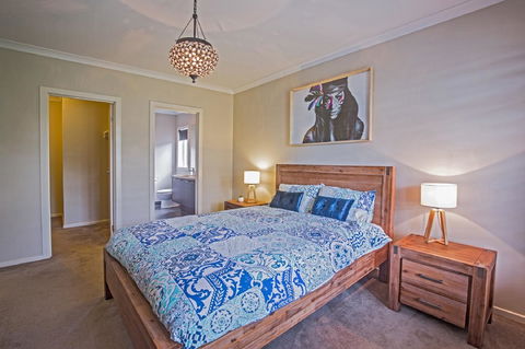 Nautical Rise Torquay - Sydney Tourism 12