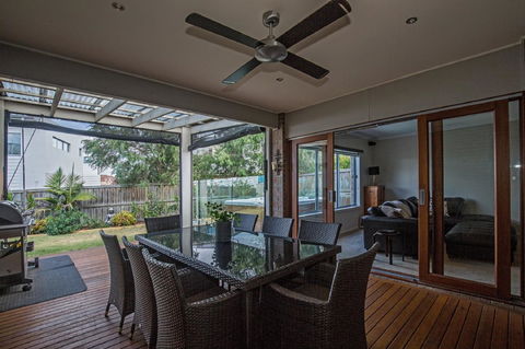 Nautical Rise Torquay - Sydney Tourism 4