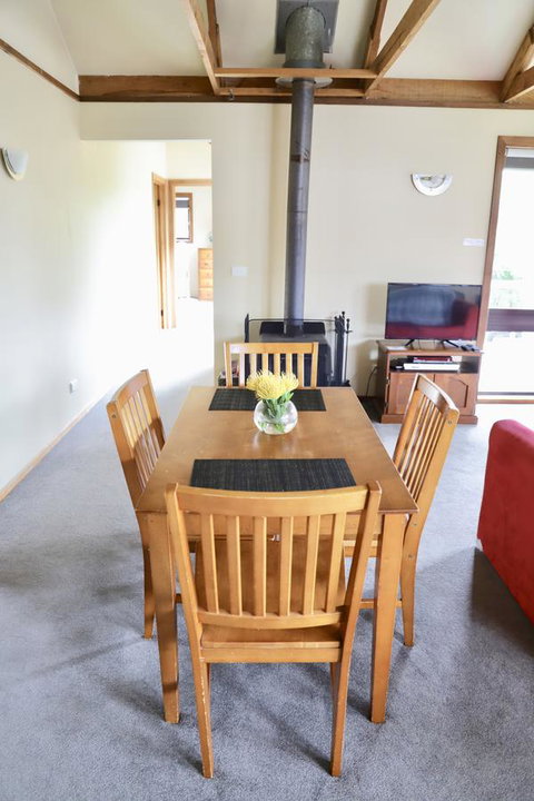 Red Ceder Cottage - Great Ocean Road - Port Campbell - Sydney Tourism 15