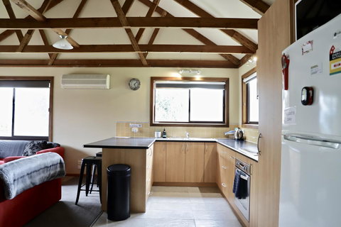 Red Ceder Cottage - Great Ocean Road - Port Campbell - Sydney Tourism 14