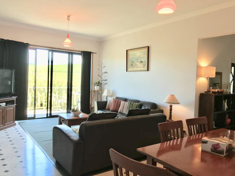 Hillâ€™s Creek Holiday Home - Sydney Tourism 11