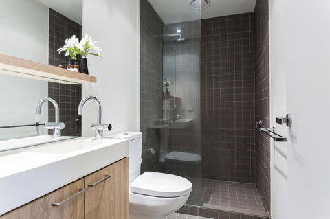 Complete Host 50 Claremont St Apartments - Sydney Tourism 16