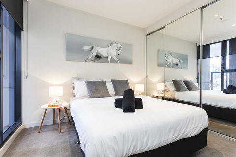 Complete Host 50 Claremont St Apartments - Sydney Tourism 1