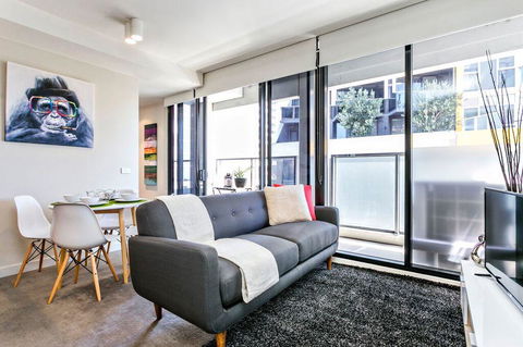 Complete Host 50 Claremont St Apartments - Sydney Tourism 17