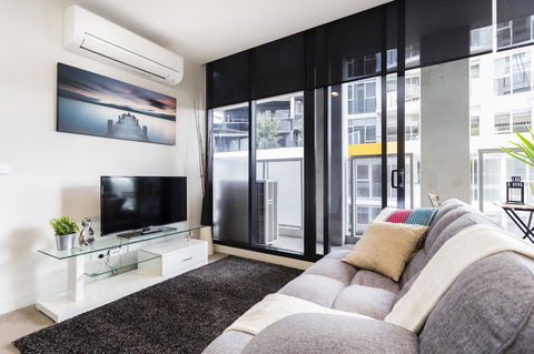 Complete Host 50 Claremont St Apartments - Sydney Tourism 12