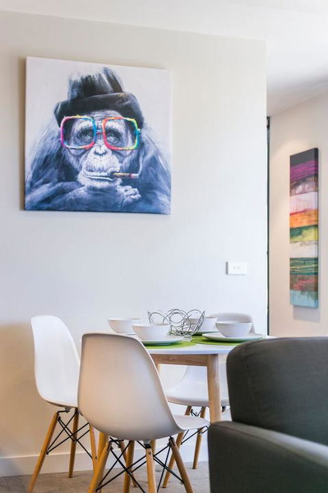 Complete Host 50 Claremont St Apartments - Sydney Tourism 23