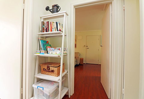 Colour Pop Fitzroy - 3 Bedroom Pet Friendly - Sydney Tourism 27