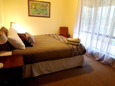 Wahroonga - Sydney Tourism 7