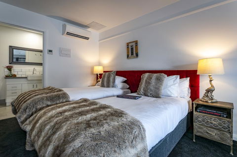 Daylesford Art Motel - Sydney Tourism 3