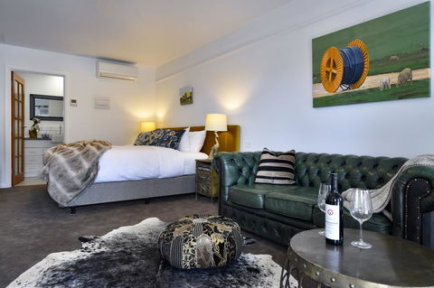Daylesford Art Motel - Sydney Tourism 6